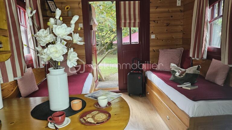 Maison chambre d'hôtes - 490 m² - 12 pièces