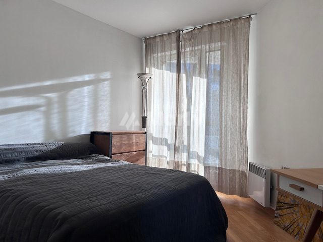 Appartement - 80 m² - 3 pièces