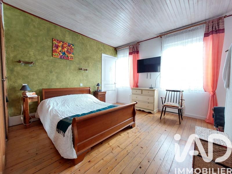 Maison - 284 m² - 11 pièces