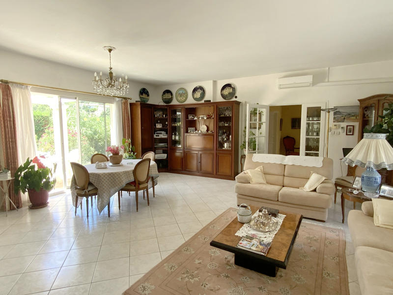 Maison - 167 m² - 5 pièces