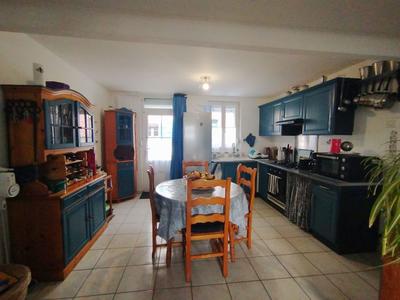 Maison traditionnelle - 70 m² - 4 pièces