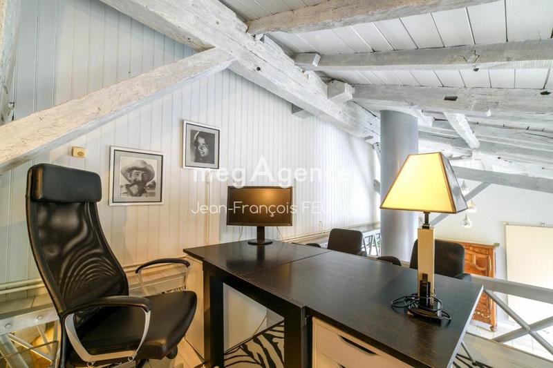 Maison - 400 m² - 10 pièces