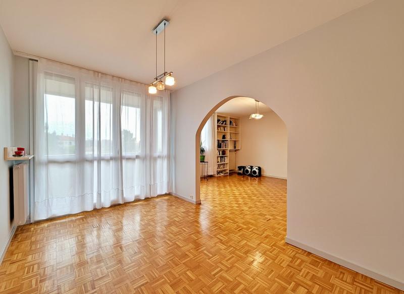 Appartement - 91 m² - 5 pièces