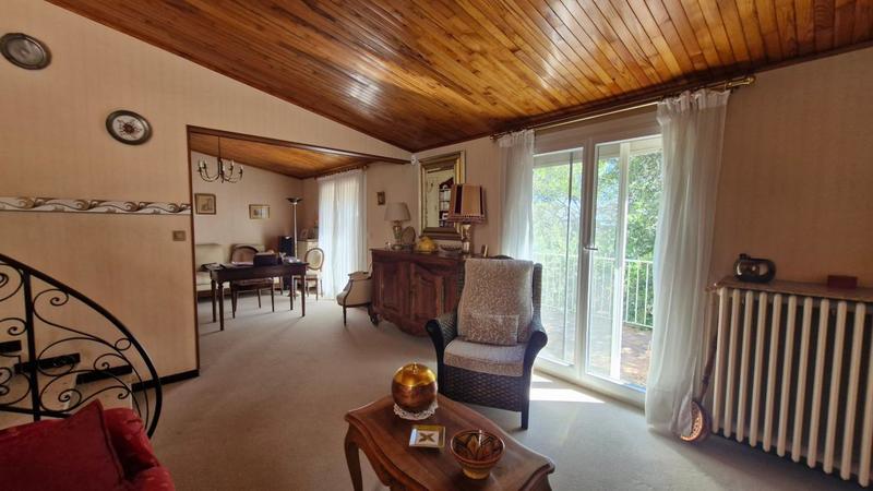 Maison - 177 m² - 6 pièces