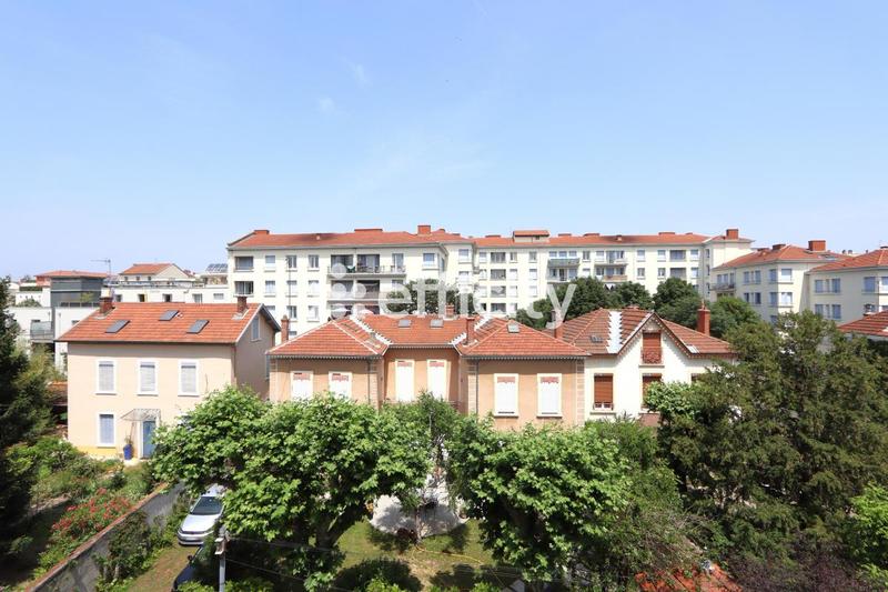 Appartement - 174 m² - 6 pièces