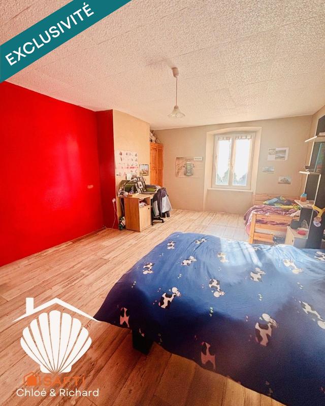 Maison - 180 m² - 8 pièces