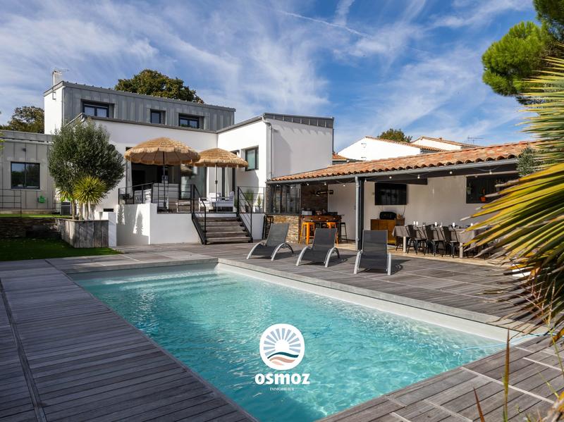 Maison contemporaine - 175 m² - 6 pièces