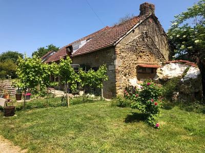 Maison - 233 m² - 8 pièces