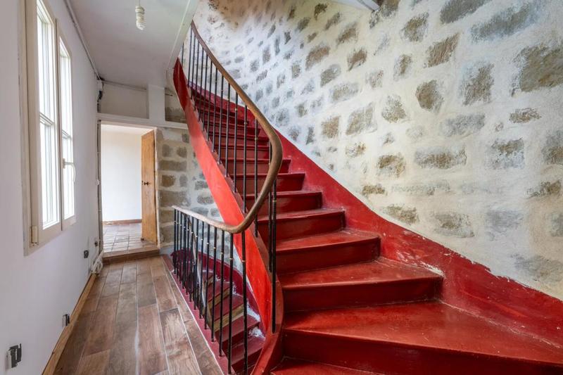 Maison - 196 m² - 7 pièces