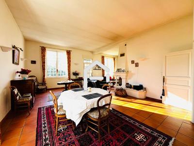 Maison - 190 m² - 7 pièces