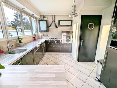 Maison - 86 m² - 4 pièces