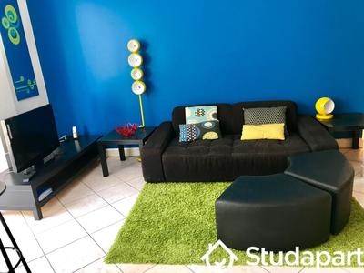 Chambre - 10 m² - 1 pièce