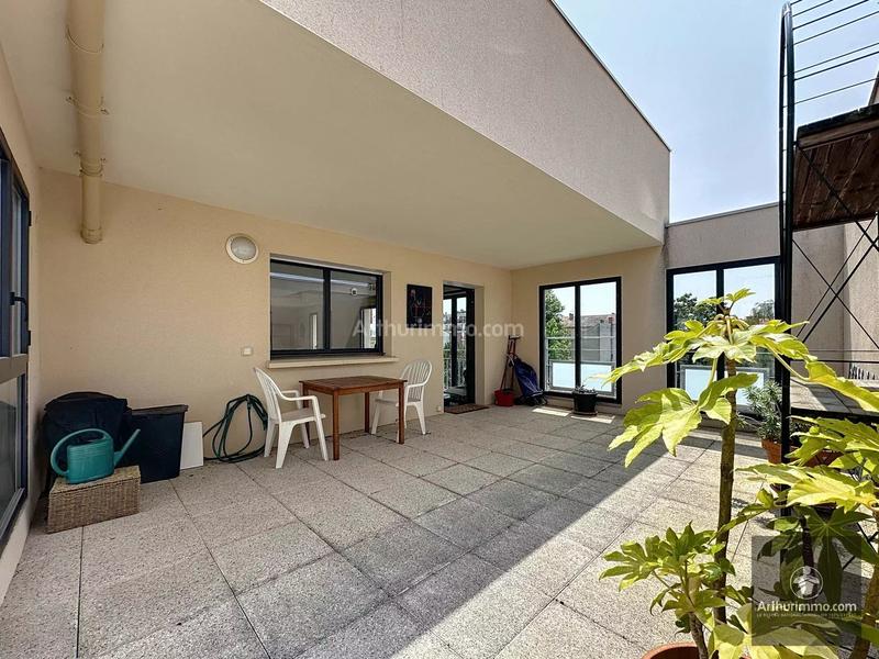 Appartement - 155 m² - 6 pièces