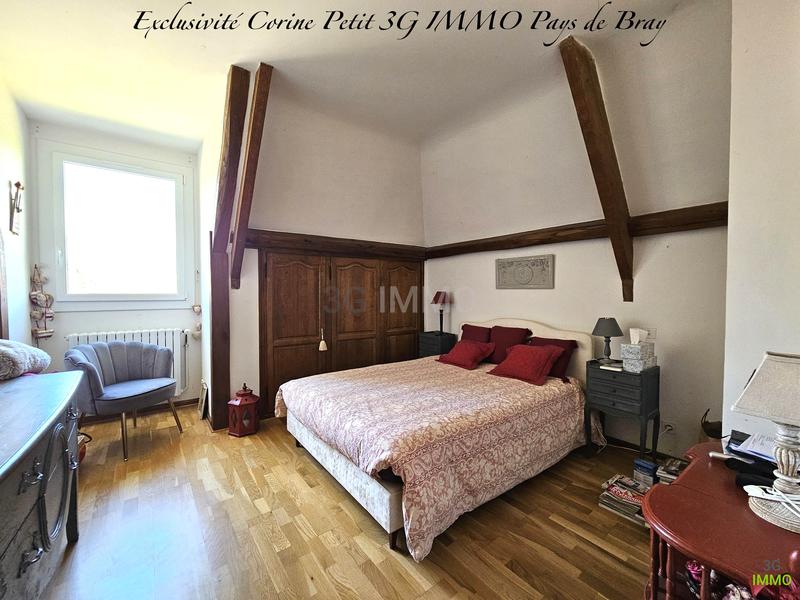 Propriété - 228 m² - 9 pièces