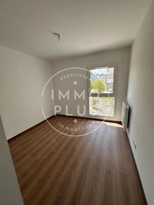 Appartement - 90 m² - 4 pièces