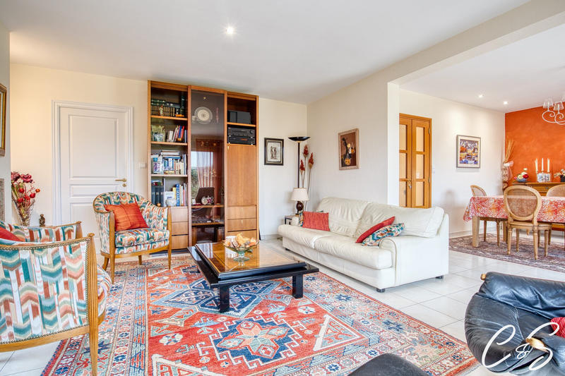 Maison ancienne - 208 m² - 6 pièces