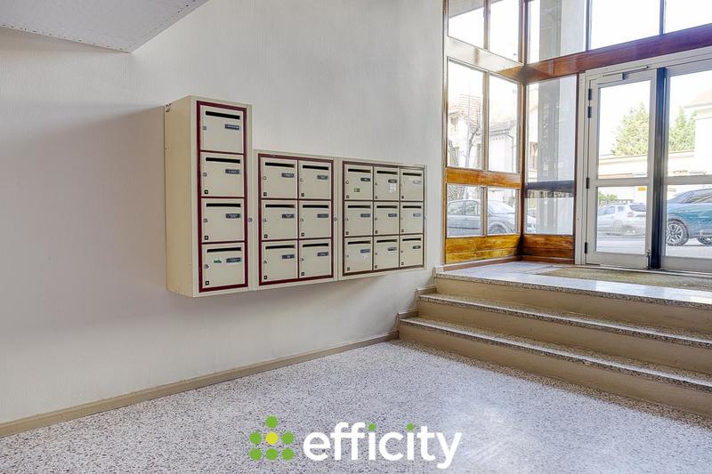 Appartement - 103 m² - 5 pièces