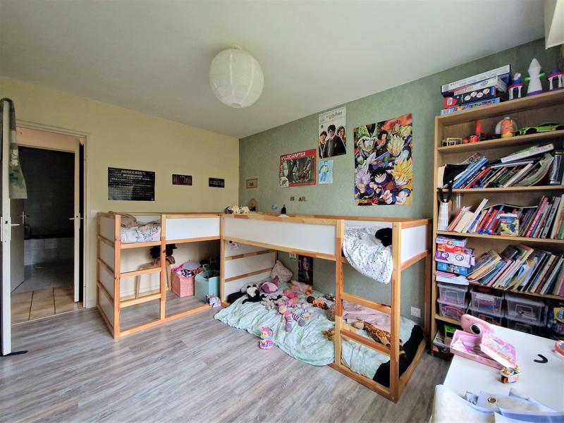 Appartement - 94 m² - 4 pièces