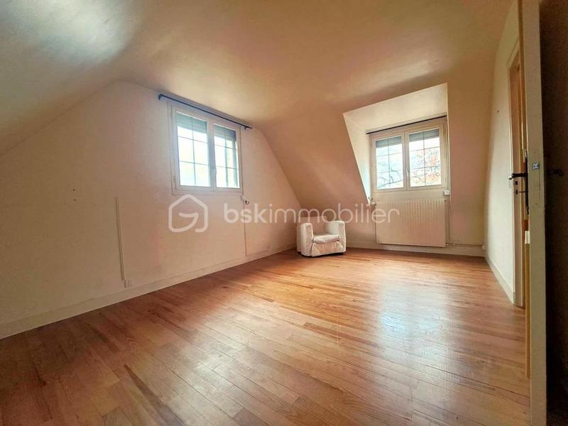 Maison - 191 m² - 8 pièces