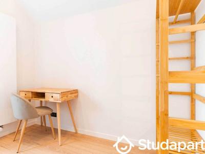 Chambre - 10 m² - 1 pièce