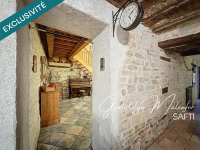 Maison - 225 m² - 8 pièces