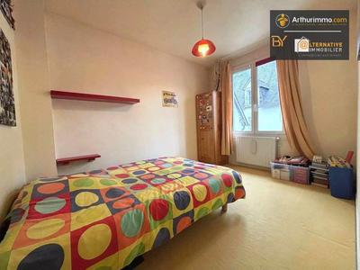 Maison - 144 m² - 7 pièces