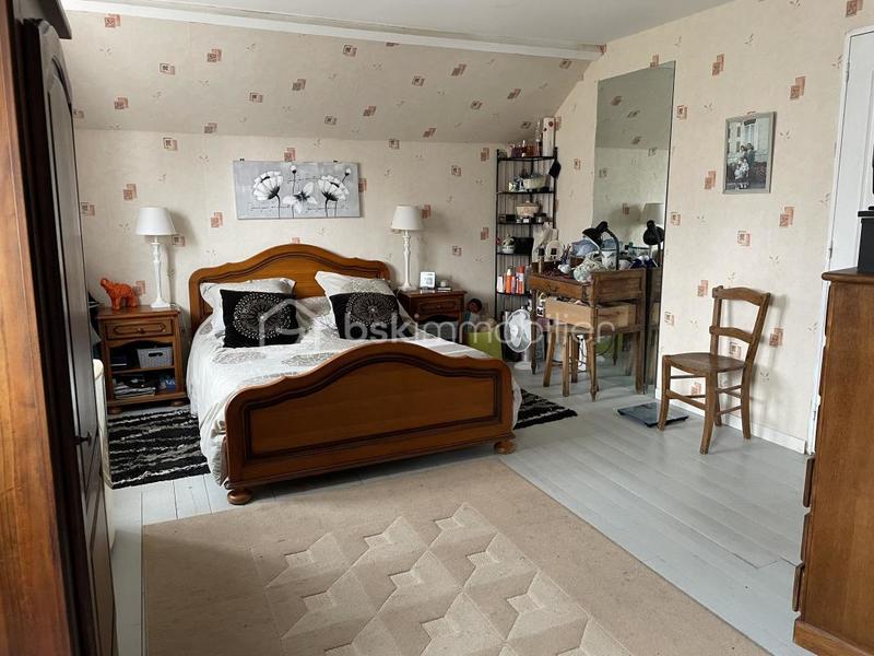 Maison - 200 m² - 7 pièces