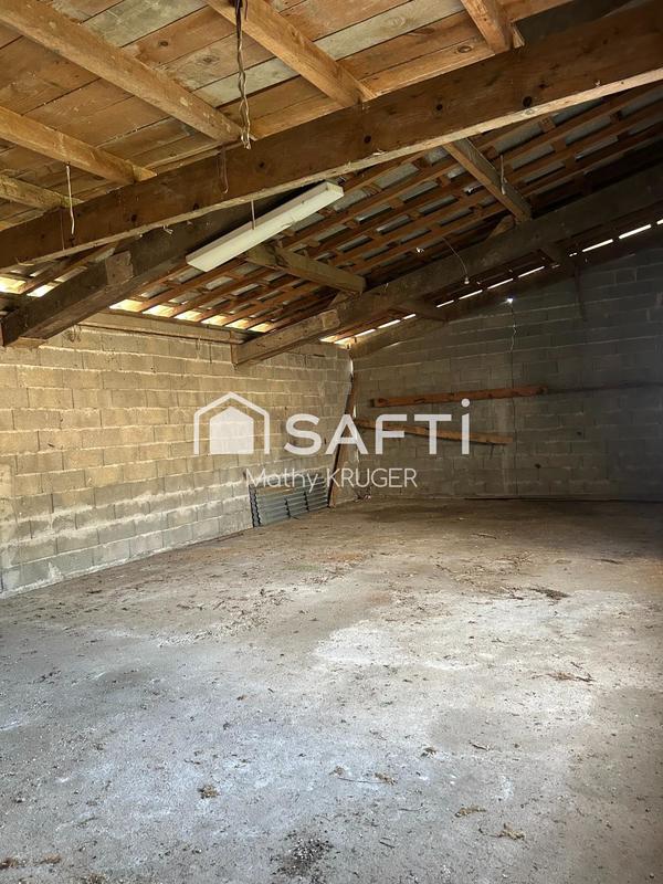 Maison - 240 m² - 3 pièces