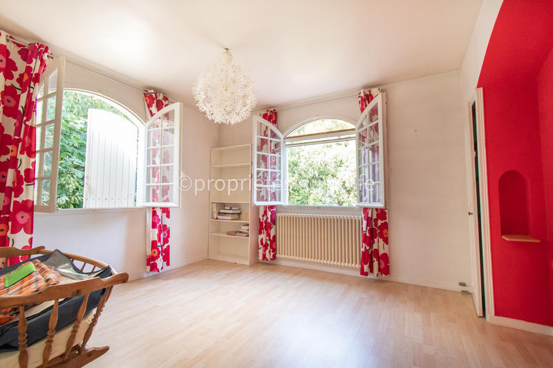 Maison - 216 m² - 5 pièces