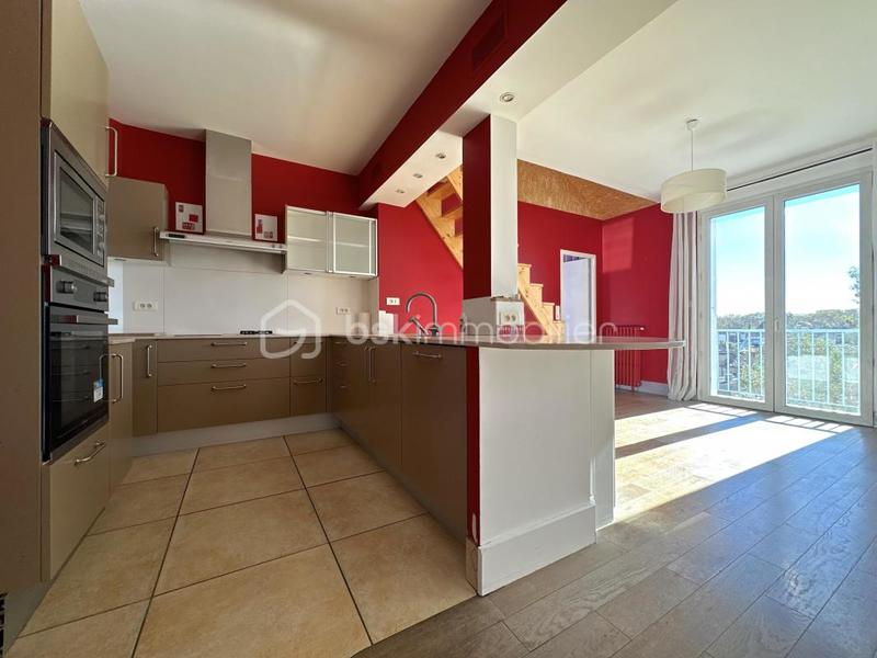 Appartement - 94 m² - 5 pièces