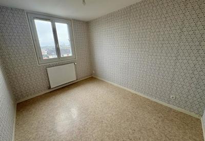 Appartement - 94 m² - 5 pièces