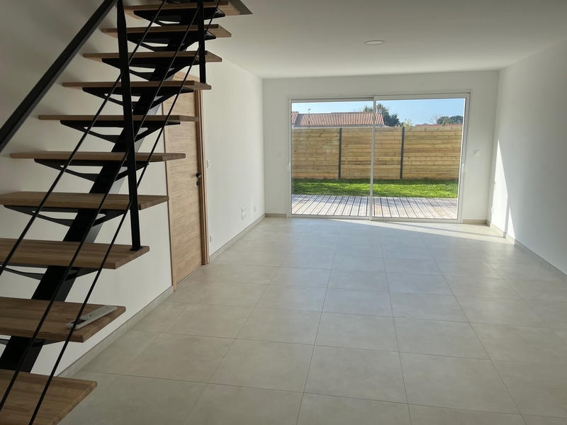 Maison - 98 m² - 4 pièces