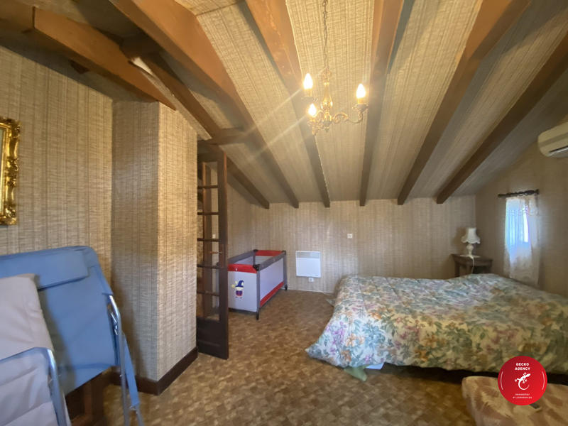 Maison - 142 m² - 8 pièces