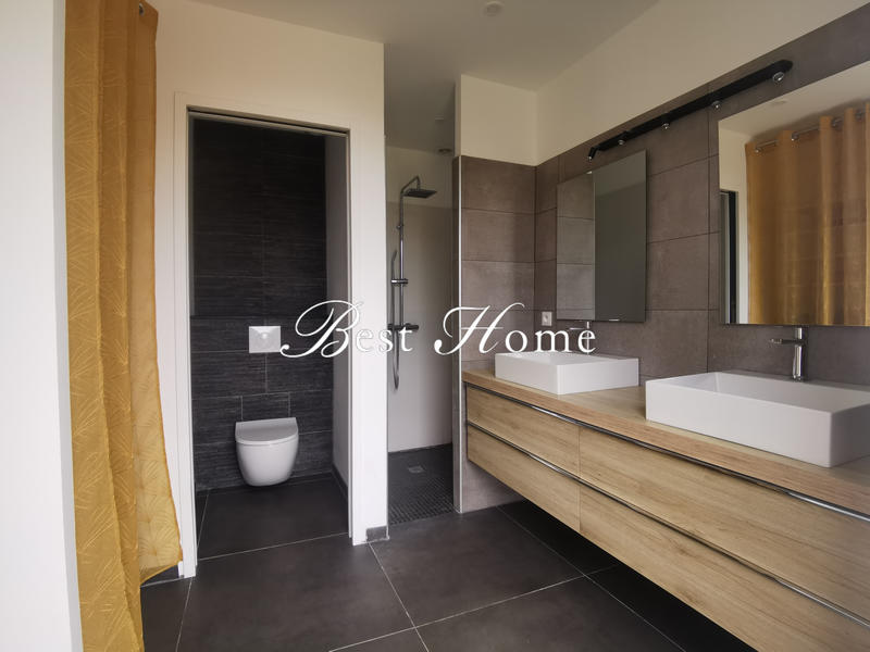 Maison - 156 m² - 5 pièces