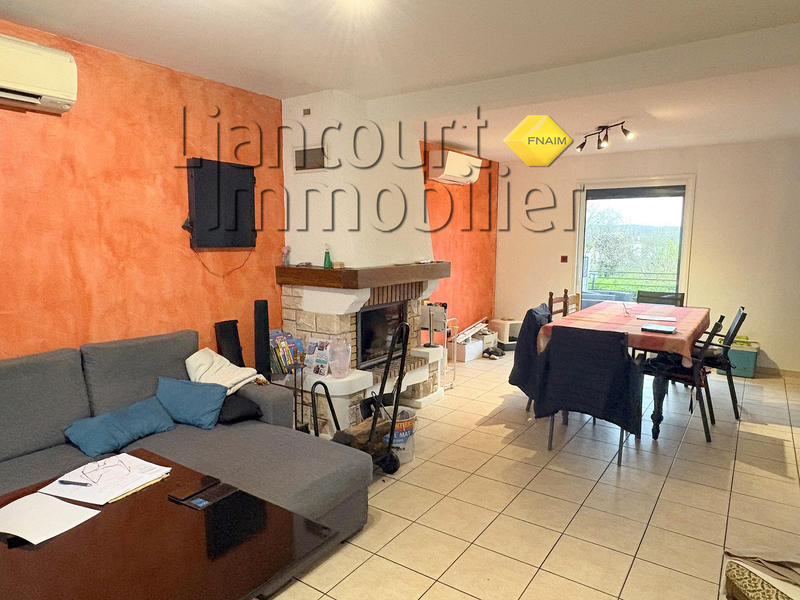 Maison - 98 m² - 6 pièces