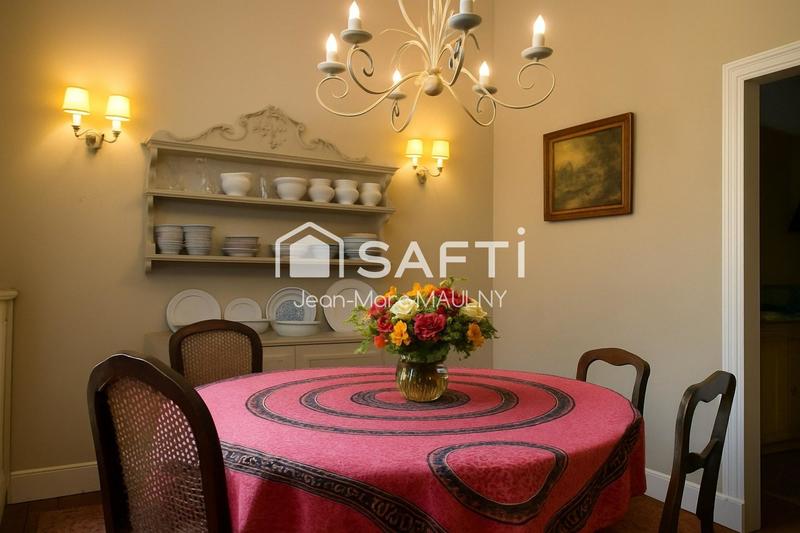 Maison - 166 m² - 7 pièces