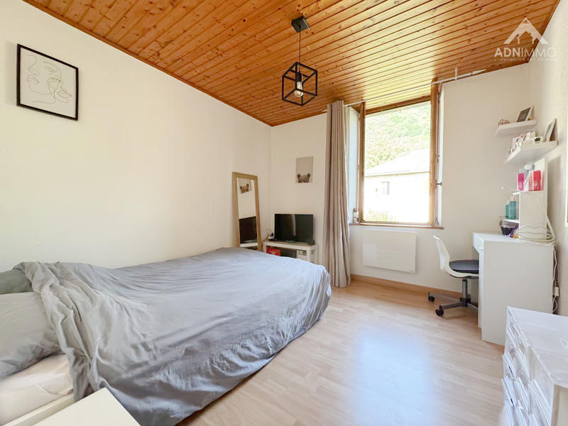 Appartement - 165 m² - 4 pièces