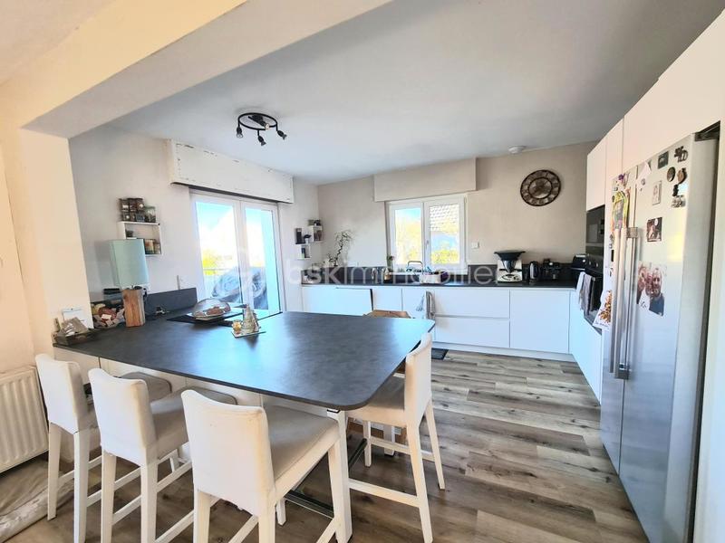 Maison - 157 m² - 7 pièces