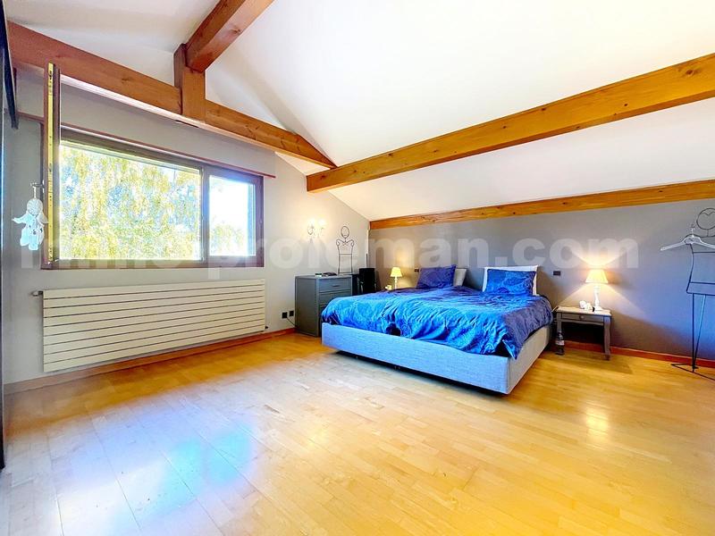 Maison - 192 m² - 5 pièces