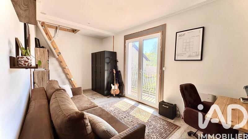 Maison - 118 m² - 9 pièces