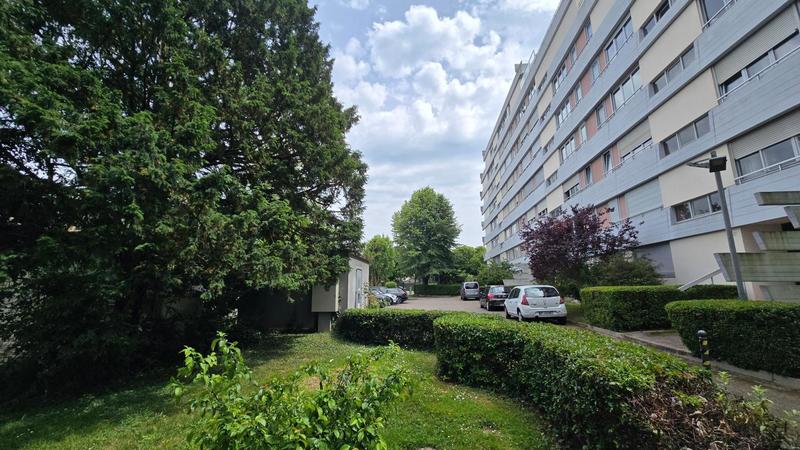 Appartement - 104 m² - 4 pièces