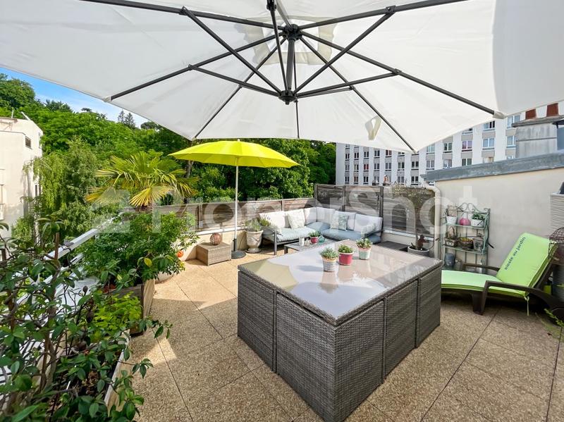 Appartement - 100 m² - 5 pièces