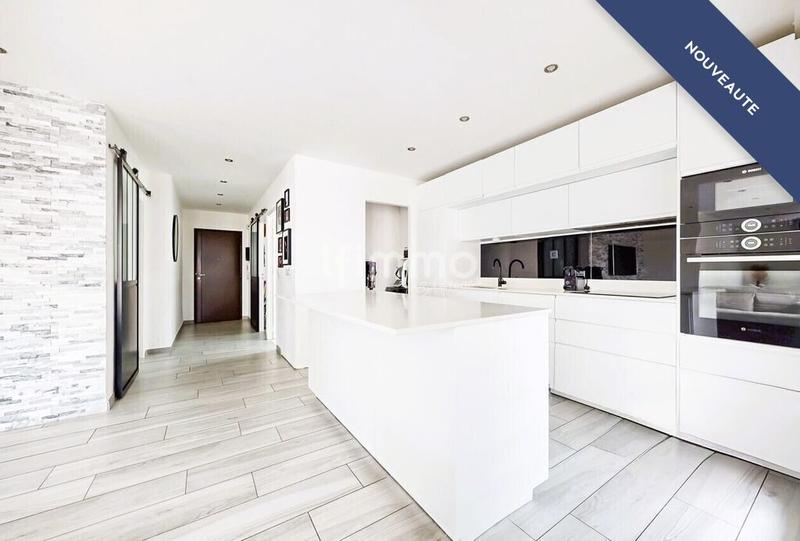 Appartement - 82 m² - 4 pièces