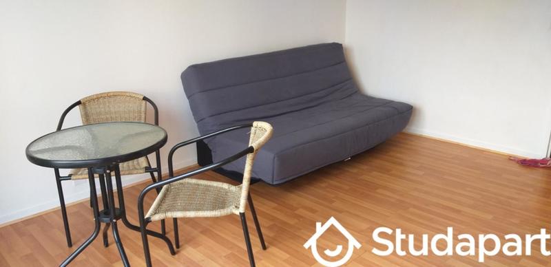 Chambre - 12 m² - 1 pièce