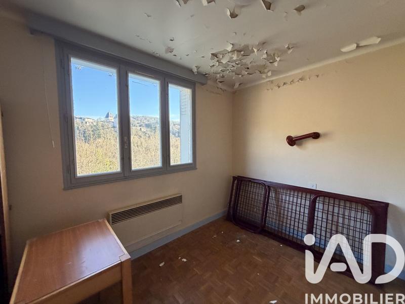 Maison - 97 m² - 6 pièces