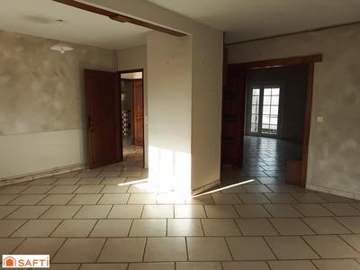 Maison - 118 m² - 8 pièces