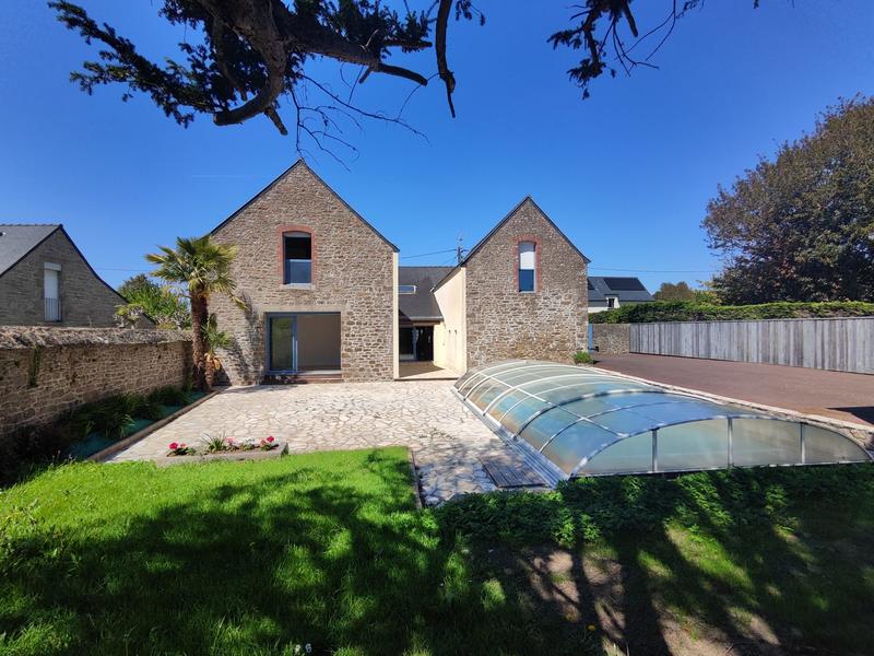 Maison ancienne - 263 m² - 12 pièces