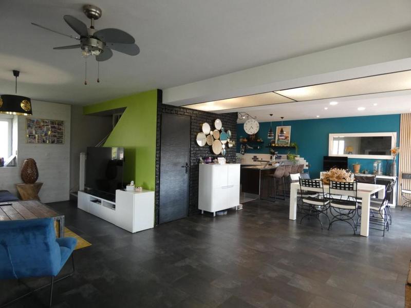 Maison en pierre - 186 m² - 6 pièces