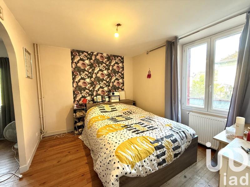 Maison - 270 m² - 11 pièces