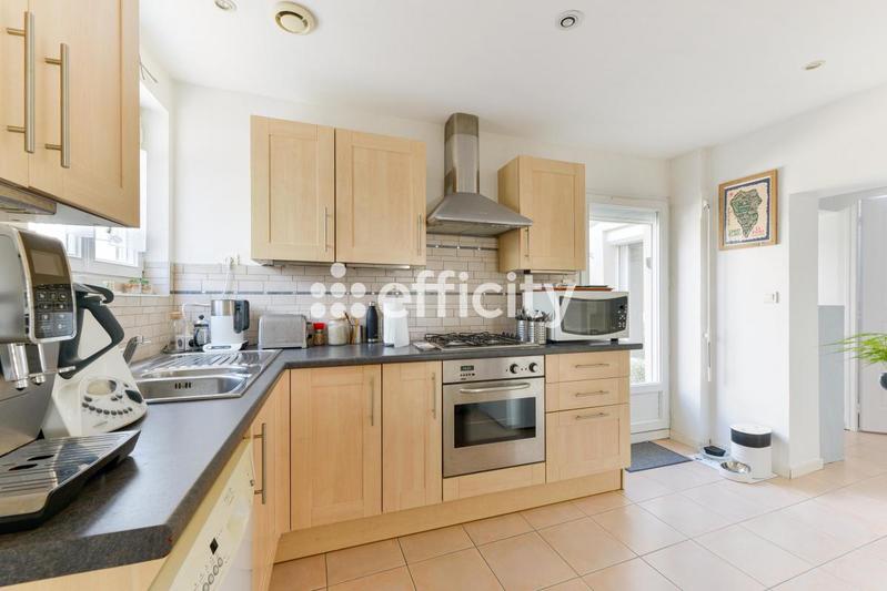 Maison de ville - 84 m² - 4 pièces